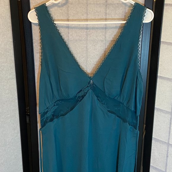 Lace Insert Bodice V Neck Slip Camisole Chemise Midi Dress Teal NWT Wild Fable - Picture 4 of 11